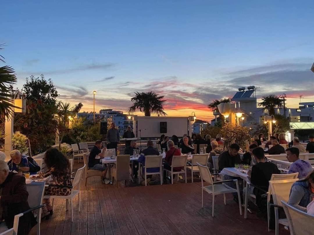La Luna Hotel Ksamil Bagian luar foto