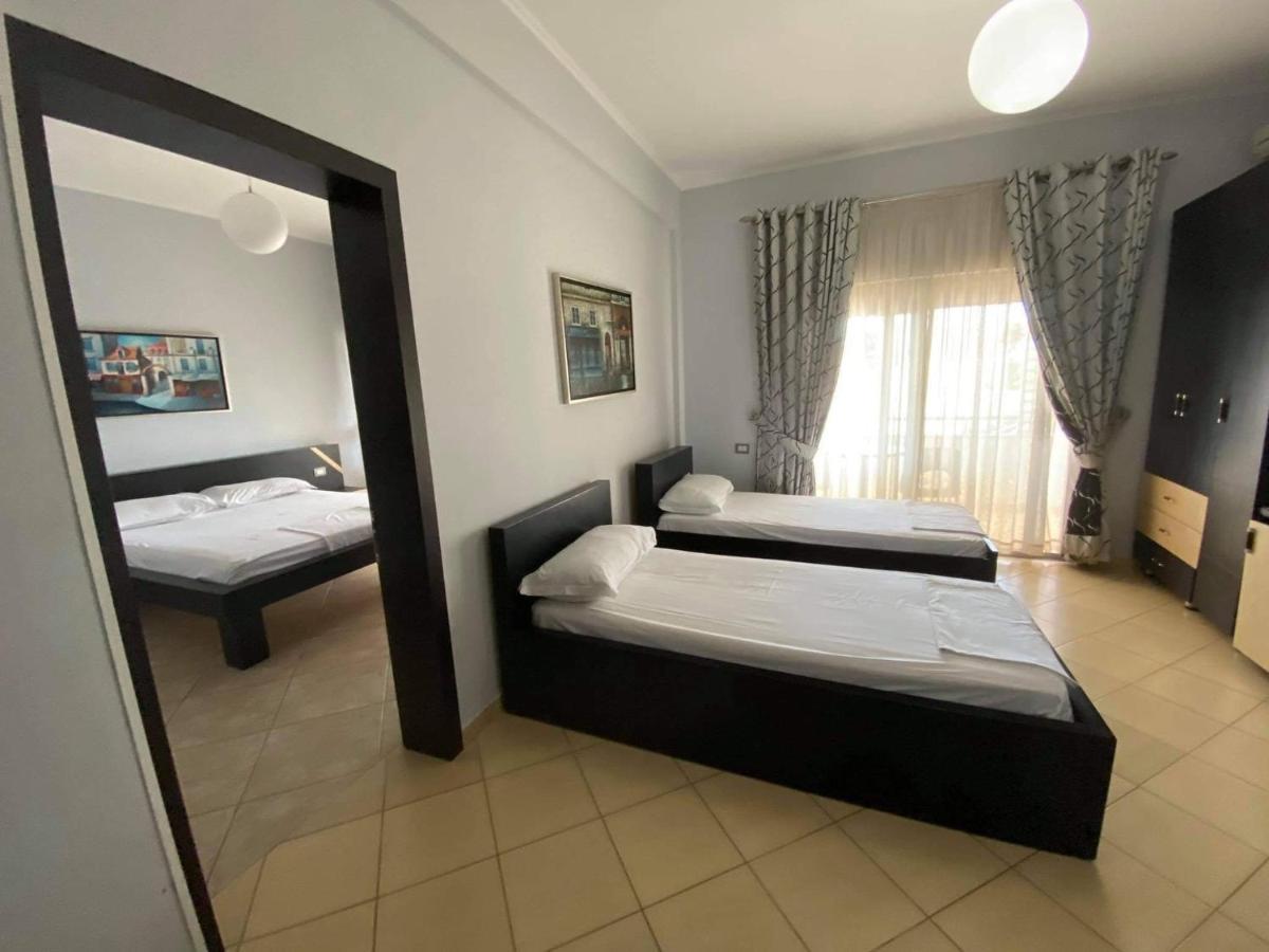 La Luna Hotel Ksamil Bagian luar foto