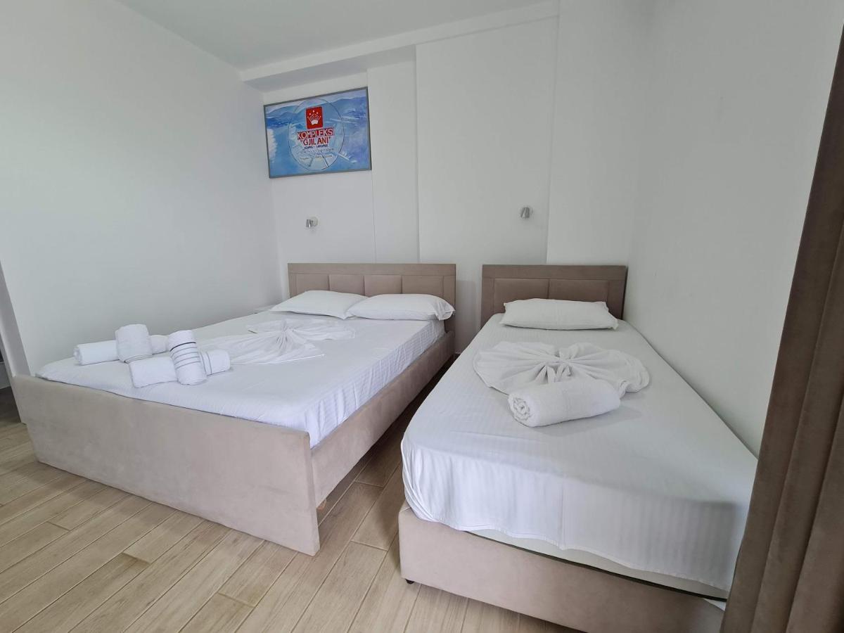 La Luna Hotel Ksamil Bagian luar foto